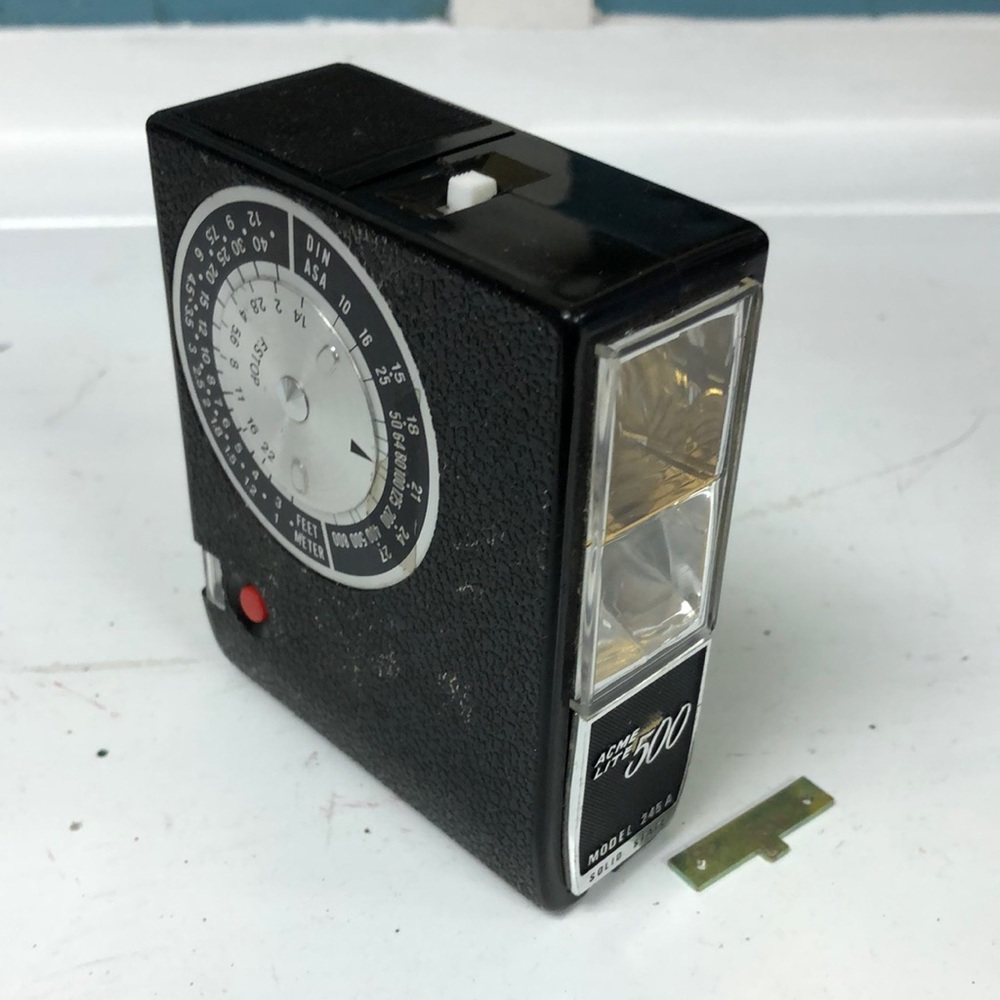 Vintage Acme Lite 500 Solid‎ State Electronic Camera Flash model 245A *read